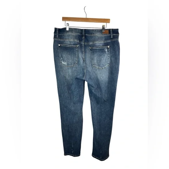 Judy Blue boyfriend fit distressed blue Jeans size 20W stretch comfort casual - Picture 2 of 6